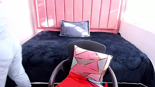 Snapshot of Barbara_fox__ chatting on 11/24/25, 12:16 Barbara fox online show from 11/24/25, 12:16