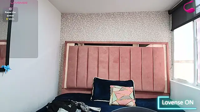 Barbara fox   online show from 04/05/26, 12:01