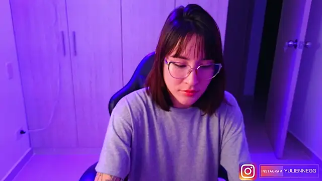 Snapshot of Yulienneg chatting on 09/30/25, 11:55 Yulienneg online show from 09/30/25, 11:55