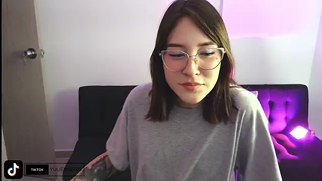 Yulienneg online show from 11/23/25, 12:31