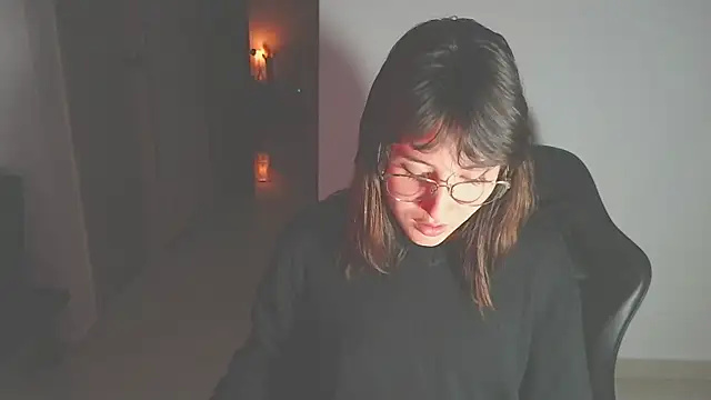 Yulienneg online show from 04/16/26, 02:34