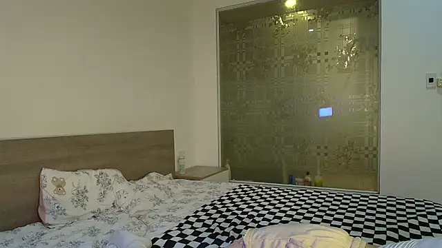 littlemolly11 online show from 09/19/25, 12:31