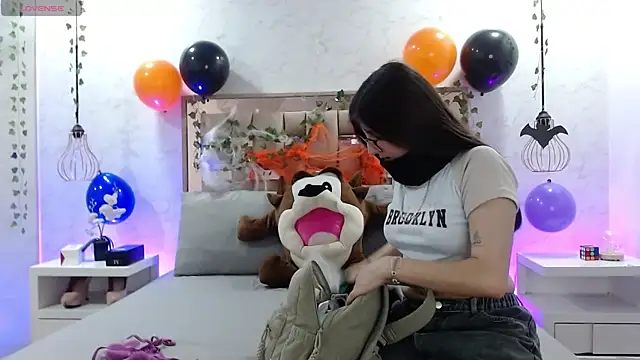 ScarlettRox online show from 10/25/25, 11:31