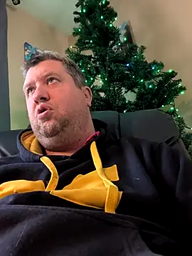 Single White Male online show from 11/30/25, 04:08