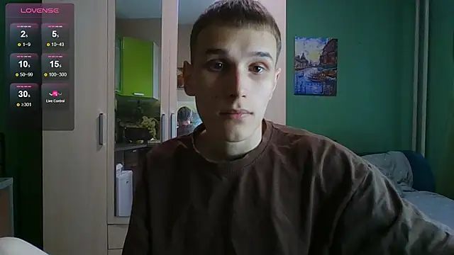Snapshot of your___honeyy chatting on 06/03/26, 05:28 your honeyy online show from 06/03/26, 05:28