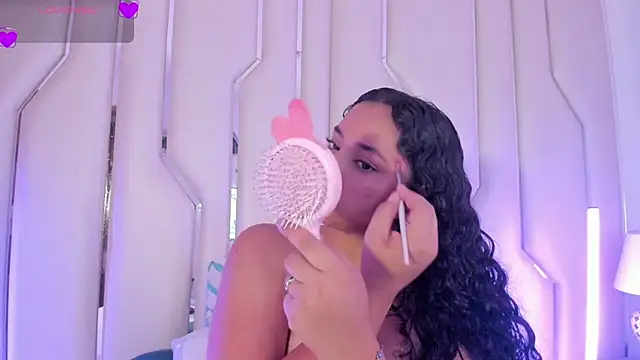 Angellit Afrodita  online show from 07/08/26, 10:38