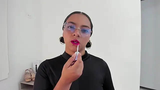 Snapshot of Angellit_Afrodita_ chatting on 11/26/25, 11:21 Angellit Afrodita online show from 11/26/25, 11:21