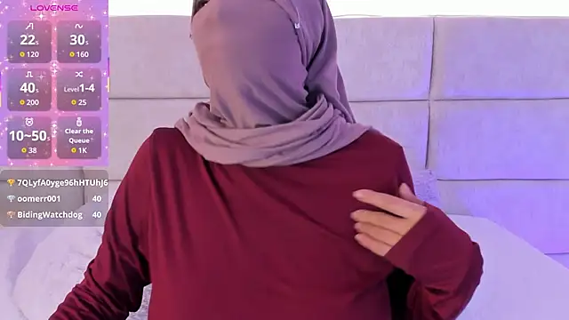  Nadiaa online show from 04/15/26, 07:58