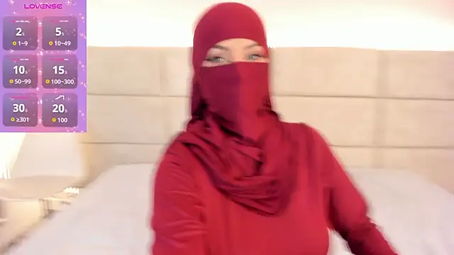  Nadiaa online show from 10/07/25, 07:15