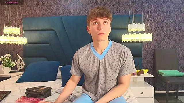 TaylerWhite online show from 01/10/26, 11:49