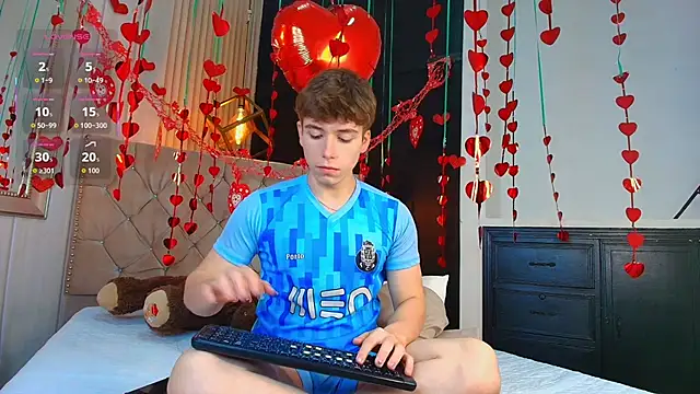 TaylerWhite online show from 09/22/25, 12:55