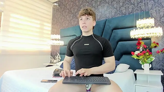 TaylerWhite online show from 03/20/26, 03:13