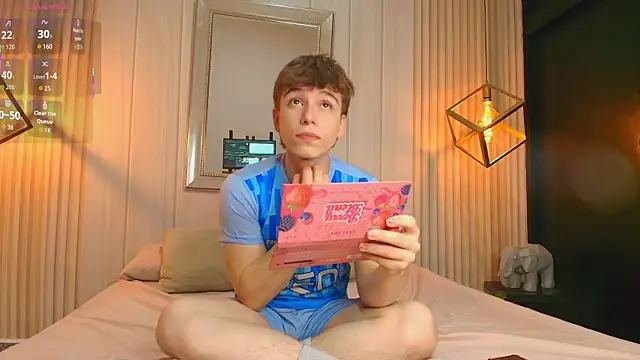 TaylerWhite online show from 10/12/25, 01:23