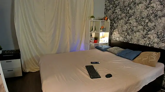 Laila Blarr online show from 11/07/25, 10:31