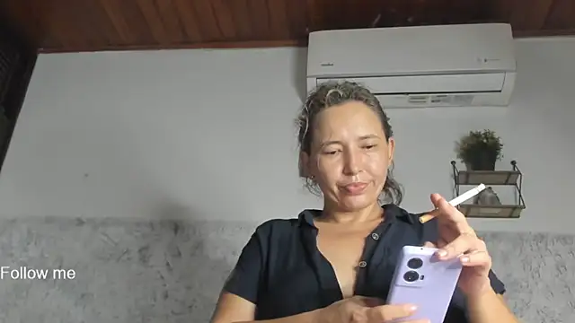 marly charm  online show from 11/23/25, 01:48