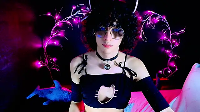 noahxtar online show from 11/09/25, 05:33