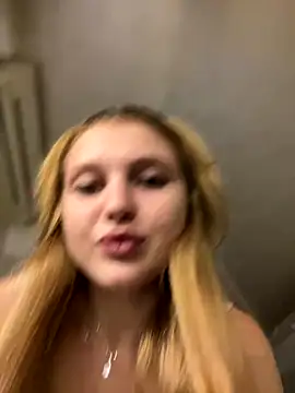 Emaline Fane online show from 11/05/25, 06:55