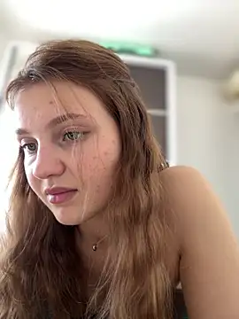 Emaline Fane online show from 02/26/26, 01:55