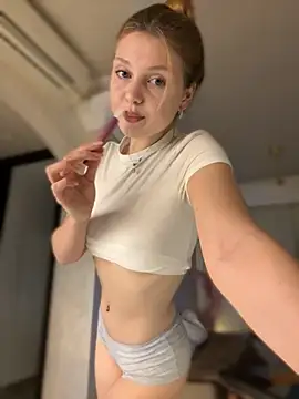 Emaline Fane online show from 12/02/25, 06:31