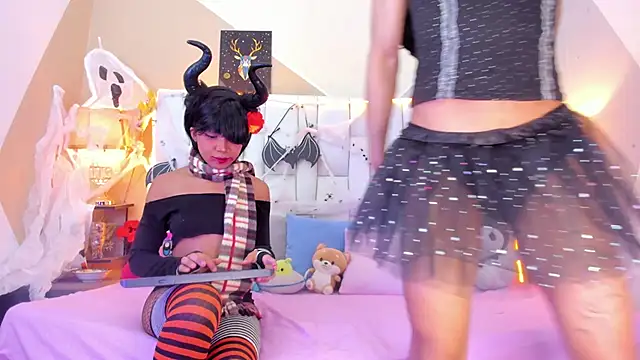 MilkWhore1 online show from 10/31/25, 09:32