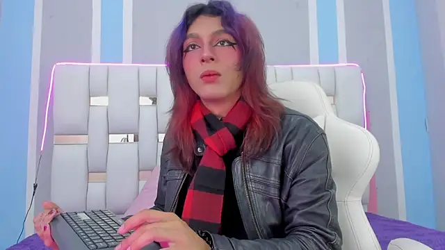 MilkWhore1 online show from 11/04/25, 07:17