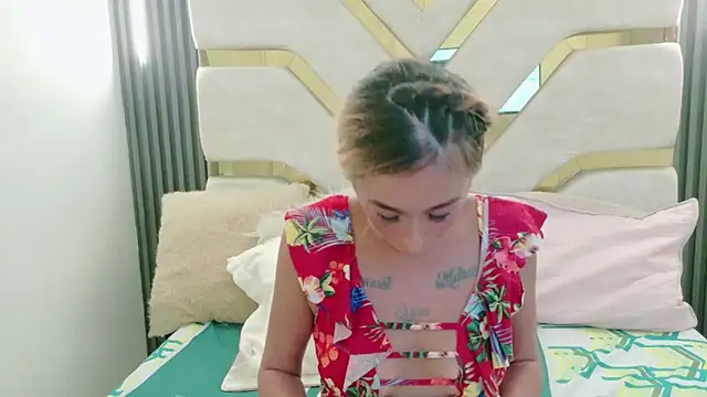 charlotte phaeton online show from 12/05/25, 12:43