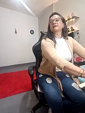 SolVegaNaciente online show from 11/19/25, 04:01