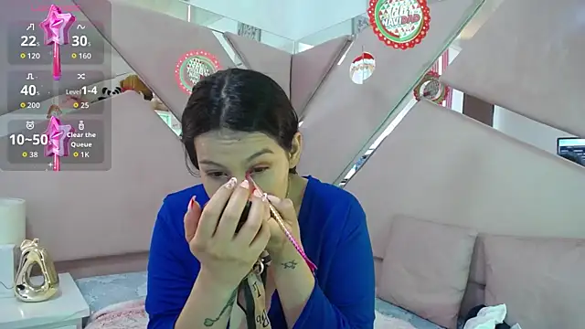 Snapshot of Mia_garcia28 chatting on 12/05/25, 08:06 Mia garcia28 online show from 12/05/25, 08:06