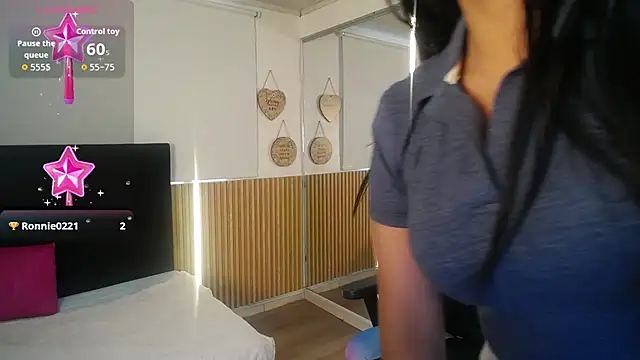 Mia garcia28 online show from 01/15/26, 08:45