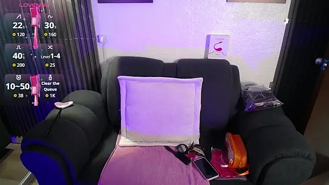 Snapshot of Mia_garcia28 chatting on 09/15/25, 07:47 Mia garcia28 online show from 09/15/25, 07:47