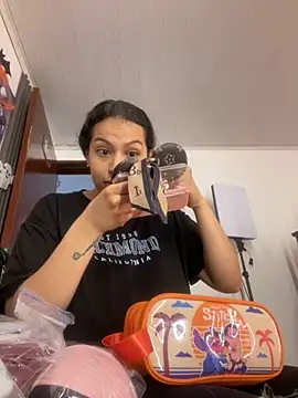 Mia garcia28 online show from 10/23/25, 07:45