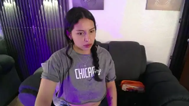 Snapshot of Mia_garcia28 chatting on 10/16/25, 08:06 Mia garcia28 online show from 10/16/25, 08:06