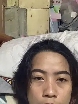 hotsunflower online show from 12/17/25, 07:35