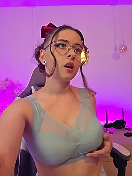 Mia wee online show from 02/20/26, 06:54