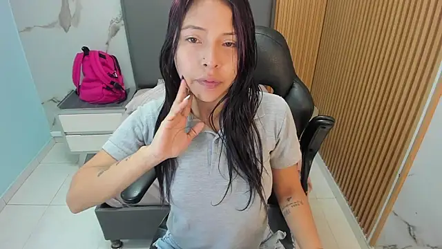 Isisleroy1 online show from 02/28/26, 02:00