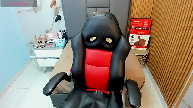 Isisleroy1 online show from 01/14/26, 02:37