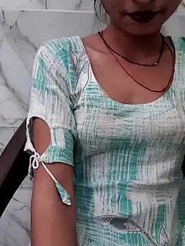 Snapshot of Sona-rani6 chatting on 11/04/25, 04:05 Sona-rani6 online show from 11/04/25, 04:05