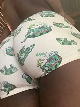 Eyebrows12 online show from 04/03/26, 10:05