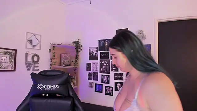 Lana Herondale online show from 11/06/25, 11:31