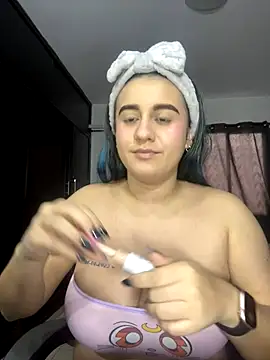 Snapshot of Lana_Herondale chatting on 10/29/25, 09:03 Lana Herondale online show from 10/29/25, 09:03