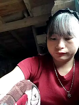 Snapshot of Sunyinn chatting on 10/20/25, 02:46 Sunyinn online show from 10/20/25, 02:46
