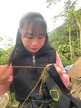 Sunyinn online show from 12/14/25, 01:45