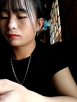 Snapshot of Sunyinn chatting on 09/19/25, 02:04 Sunyinn online show from 09/19/25, 02:04