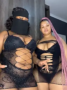 Thick Ass Barbiie online show from 12/19/25, 07:49