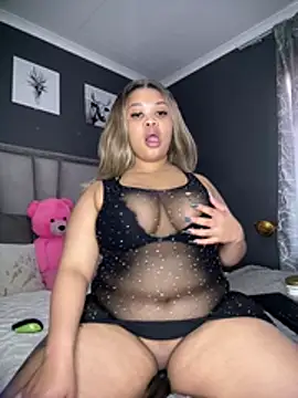 Snapshot of Thick_Ass_Barbiie chatting on 07/01/26, 10:37 Thick Ass Barbiie online show from 07/01/26, 10:37