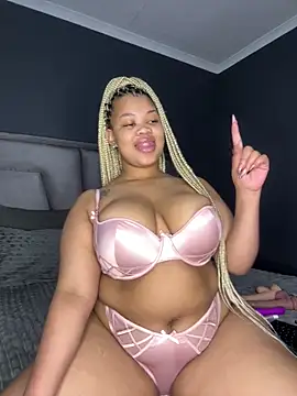 Snapshot of Thick_Ass_Barbiie chatting on 09/22/25, 05:19 Thick Ass Barbiie online show from 09/22/25, 05:19