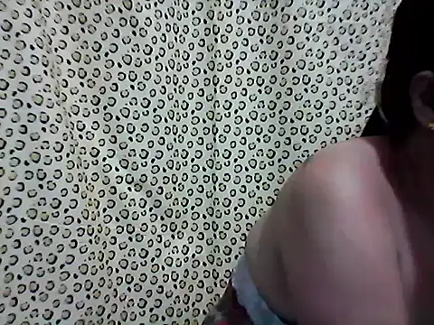 nhayasquirt online show from 09/24/25, 10:22