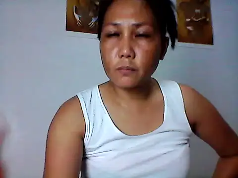 nhayasquirt online show from 10/06/25, 12:17