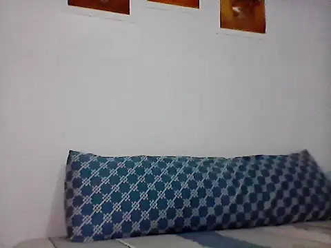 nhayasquirt online show from 11/11/25, 09:20