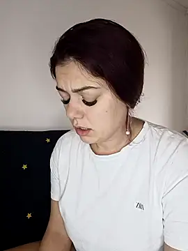 LadyNora online show from 02/02/26, 09:41